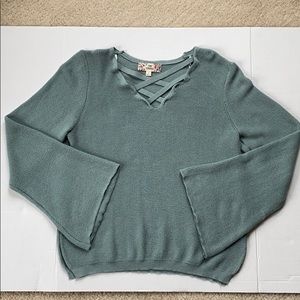 Pink Republic Women’s Sage Bell-Sleeve Sweater (L)